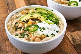SLOW COOKER WHITE CHICKEN CHILI