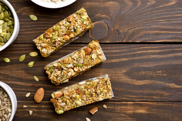 Energy bars vs. protein bars: This nutritional battle of the most popular snacks on-the-go is underway